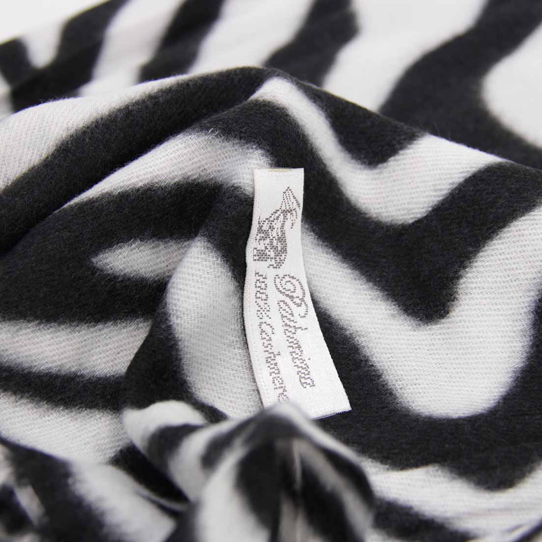 Bufanda Cashmere Animal Print Cebra